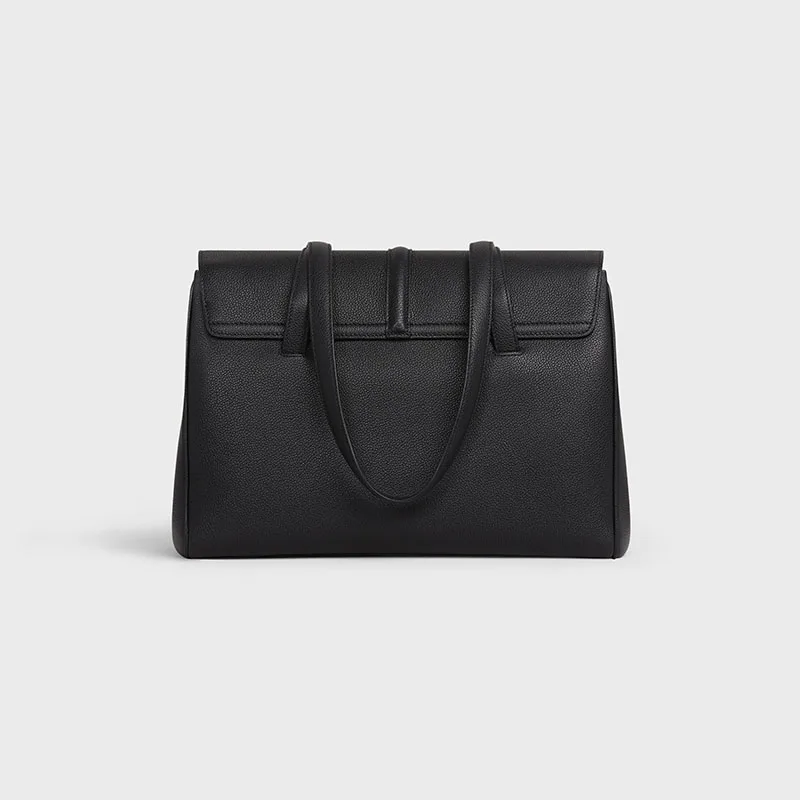MEDIUM SOFT 16 BAG IN SUPPLE GRAINED CALFSKIN