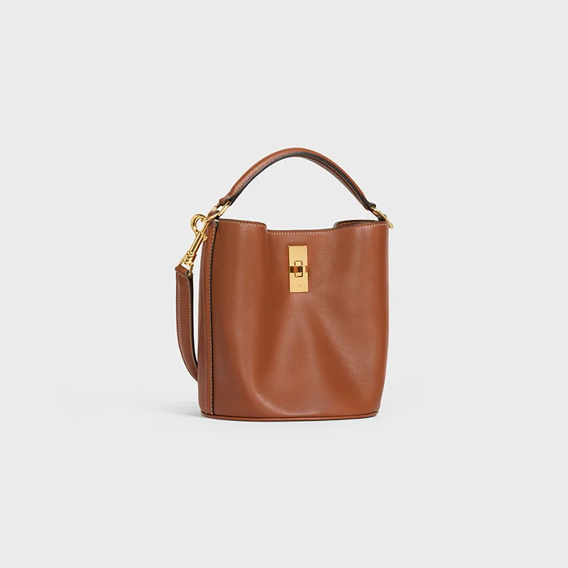 TEEN BUCKET 16 IN SMOOTH CALFSKIN