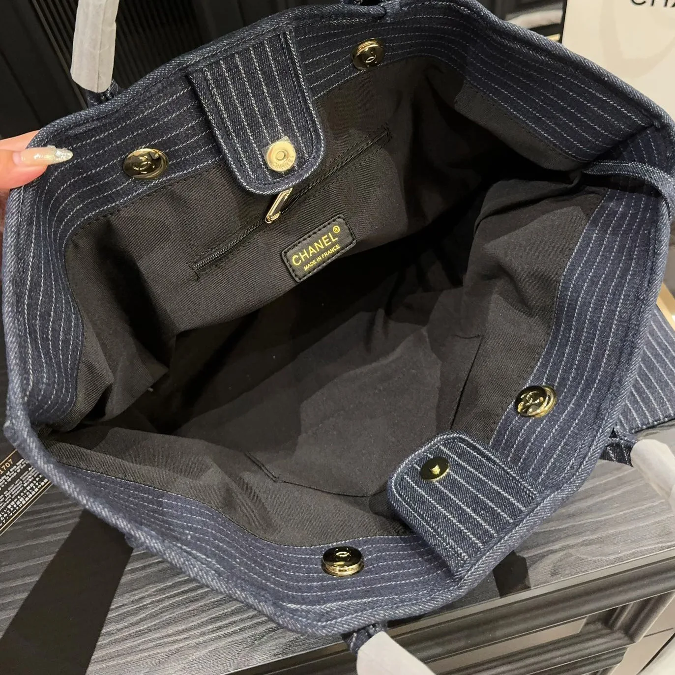 SHOPPING BAG