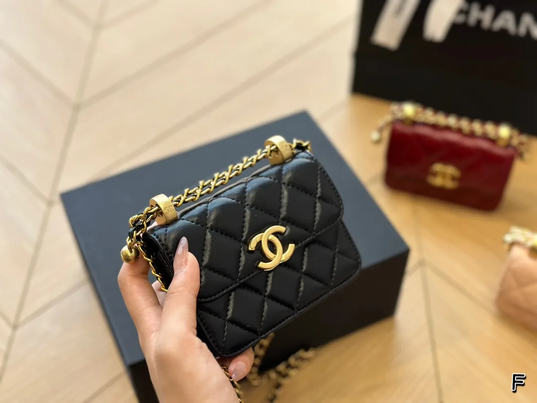 Clutch with Chain
