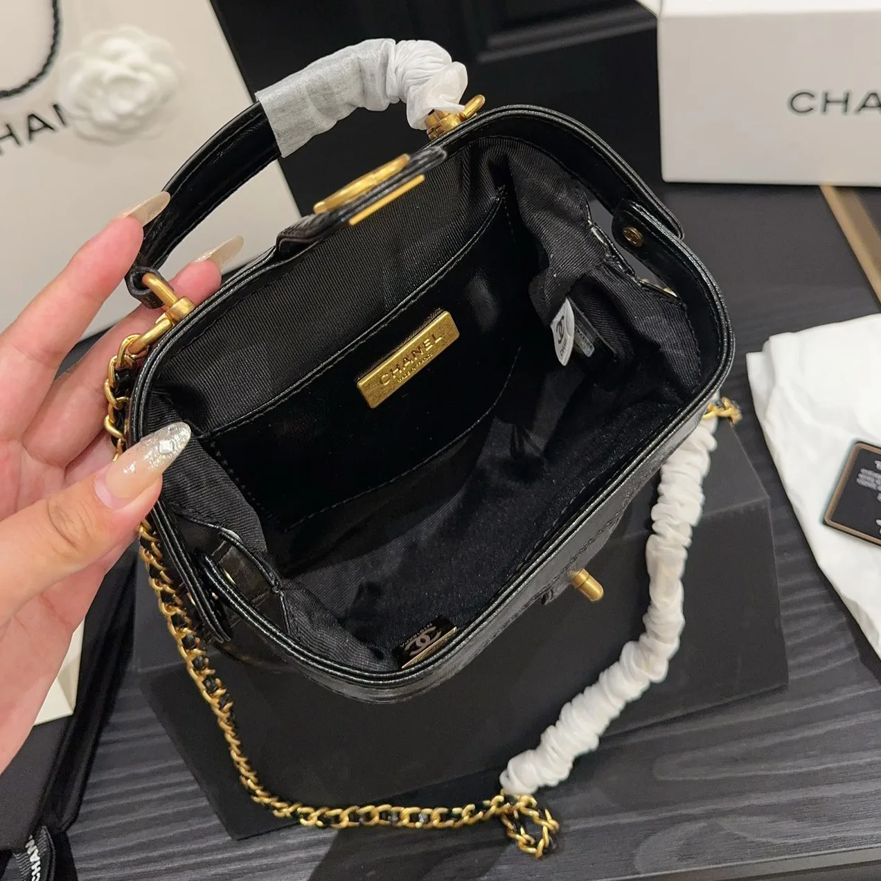 Shoulder bag
