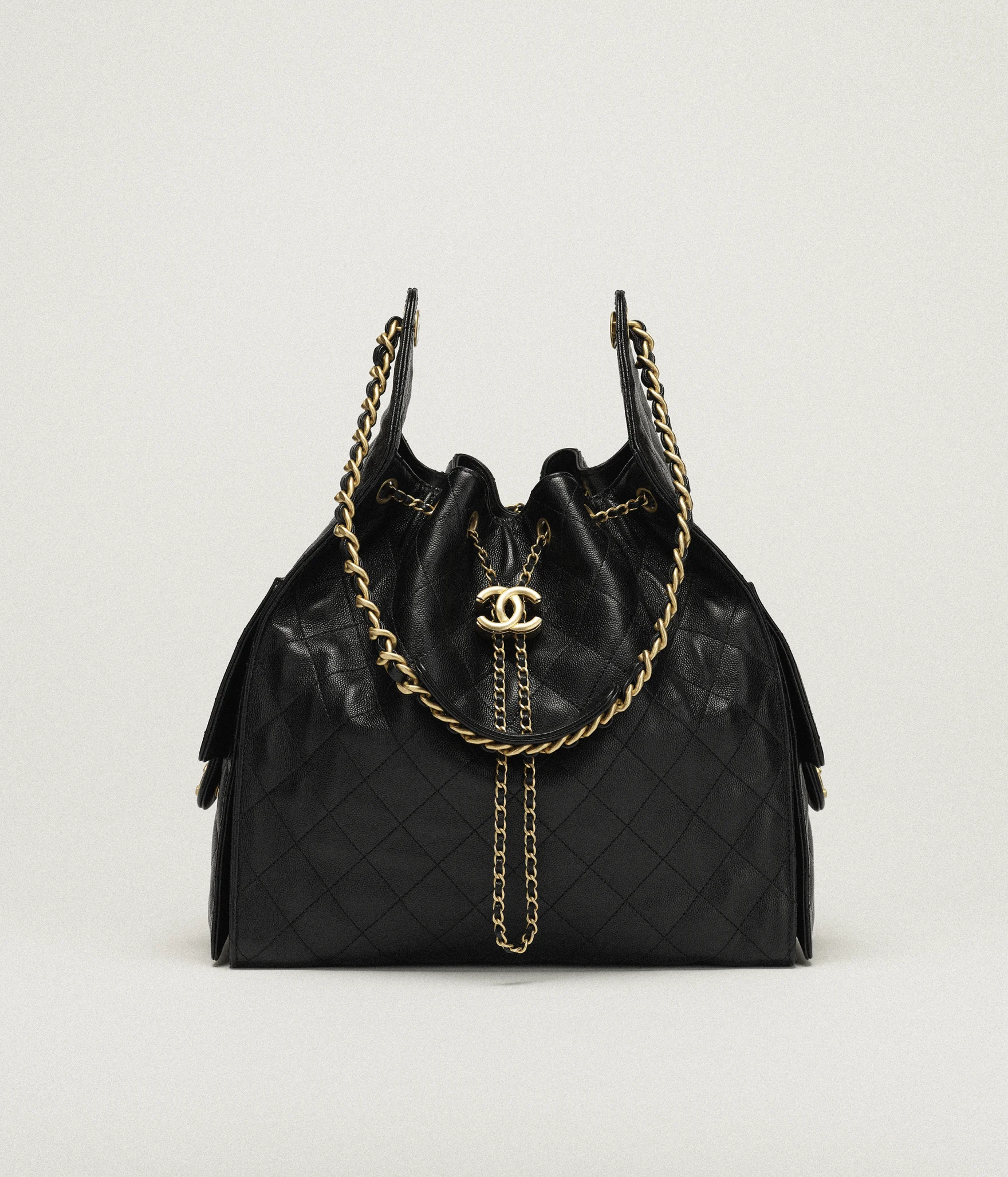 CHANEL 25 Medium Handbag Black