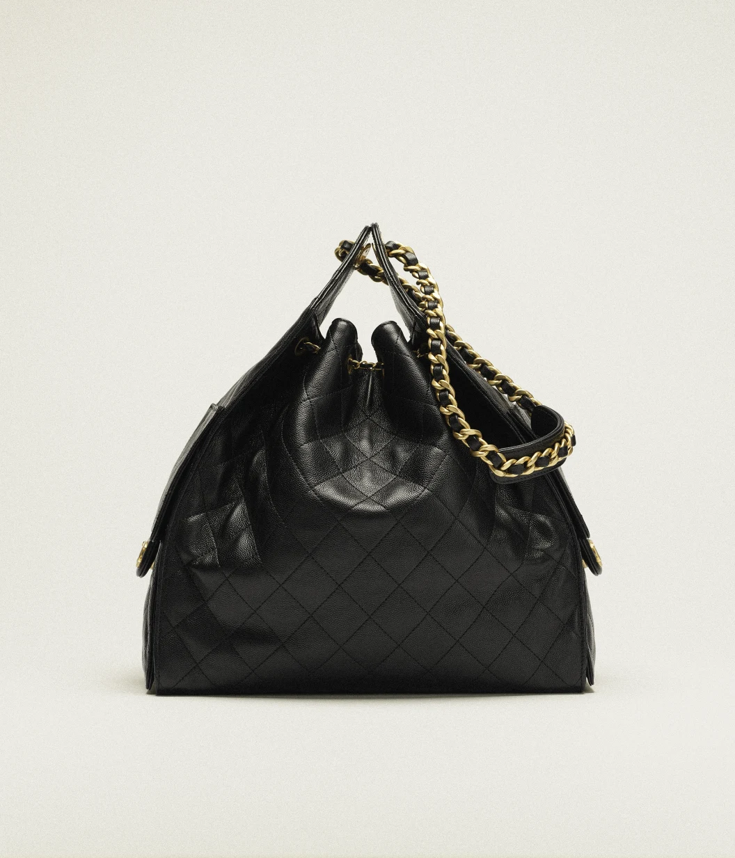 CHANEL 25 Medium Handbag Black