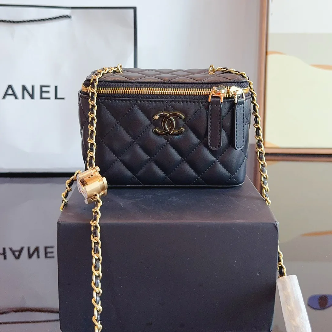 Clutch with Chain