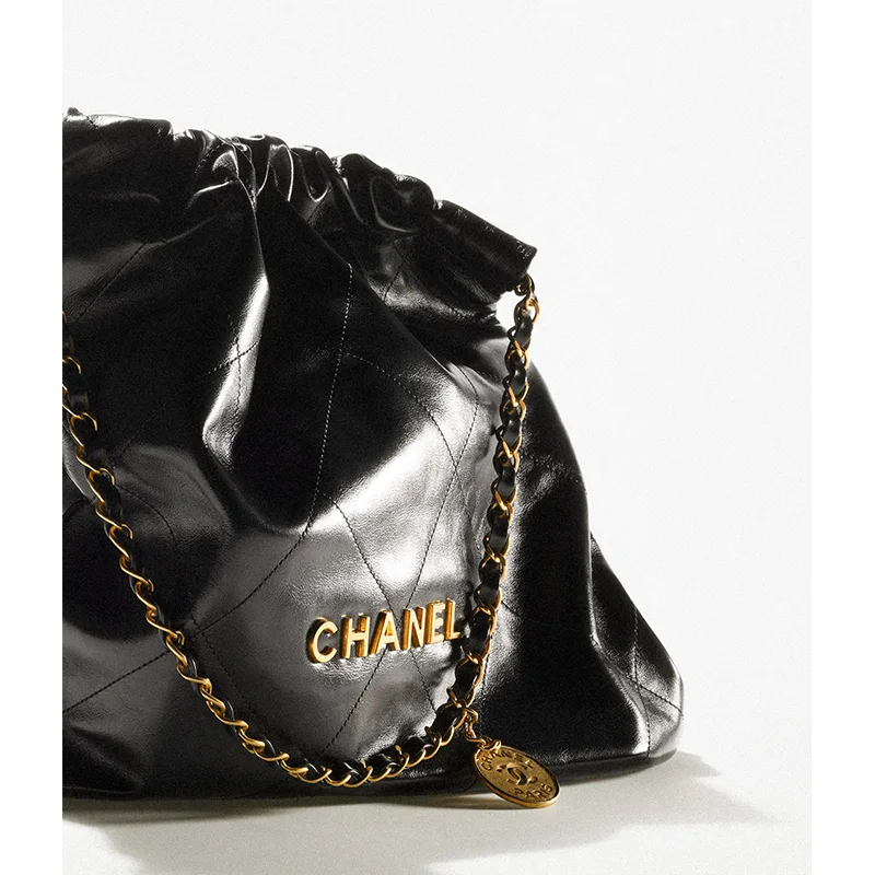 22 HANDBAG
