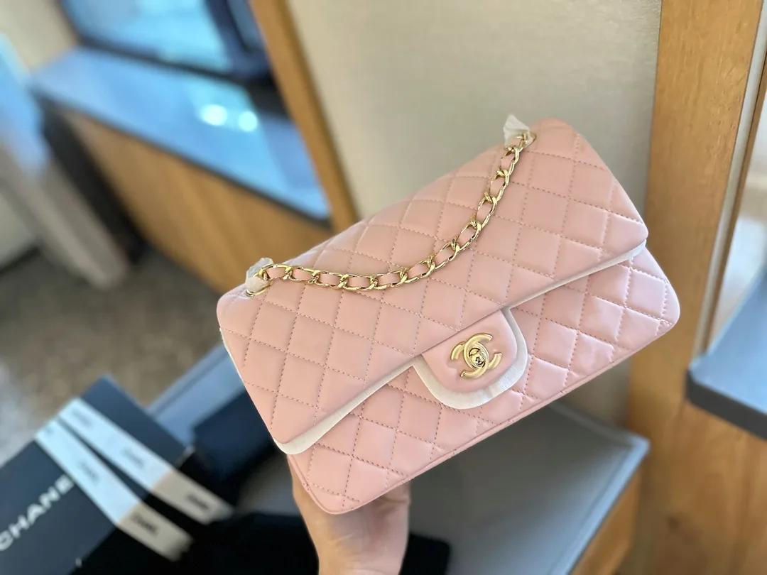 Classic 11.12 Handbag