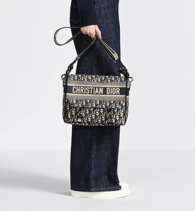 MEDIUM CAMP BAG