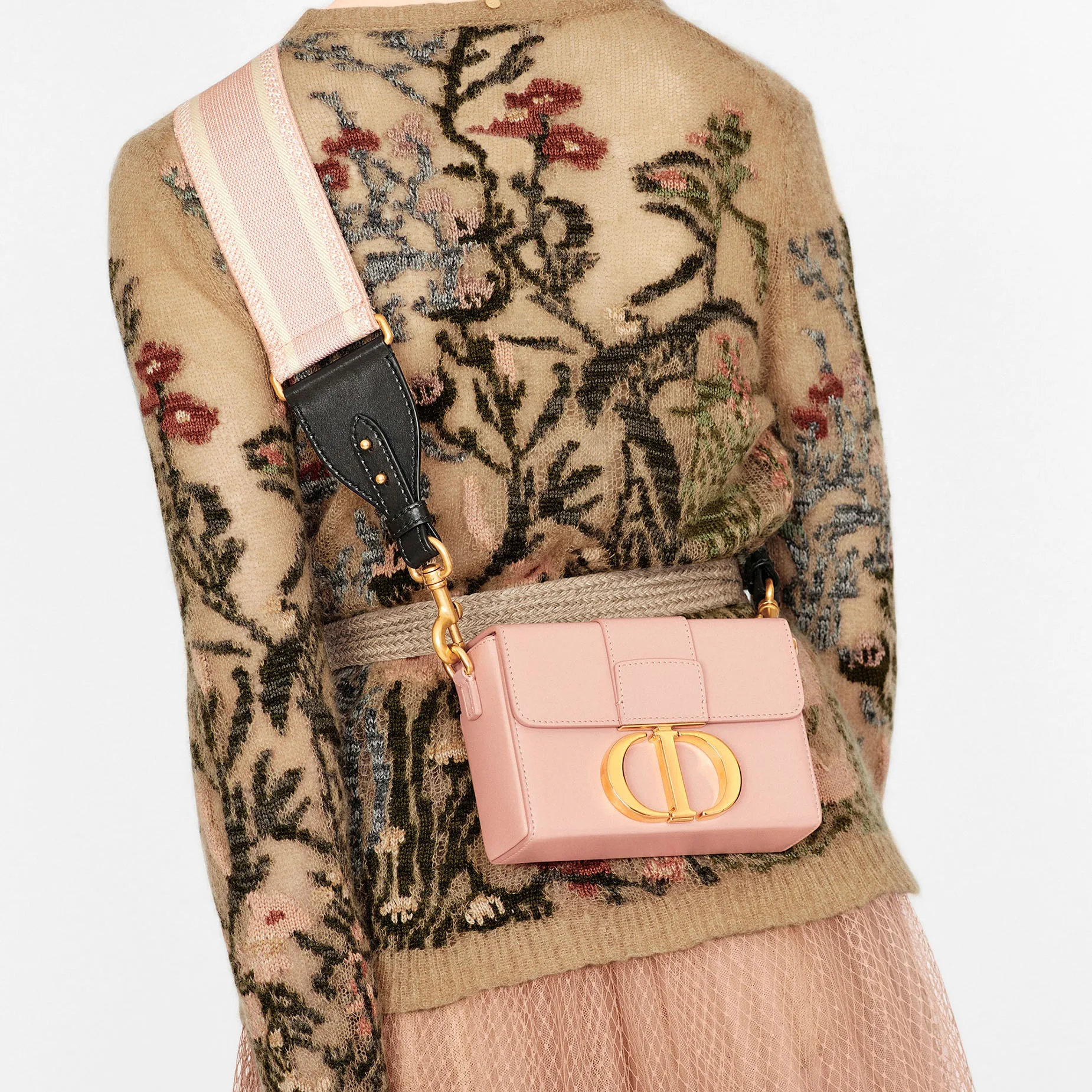 30 MONTAIGNE BOX BAG