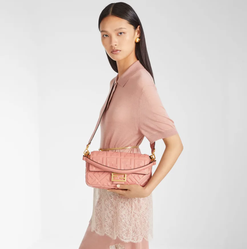 FENDI Baguette Pink