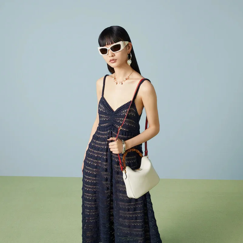 DIANA SMALL SHOULDER BAG
