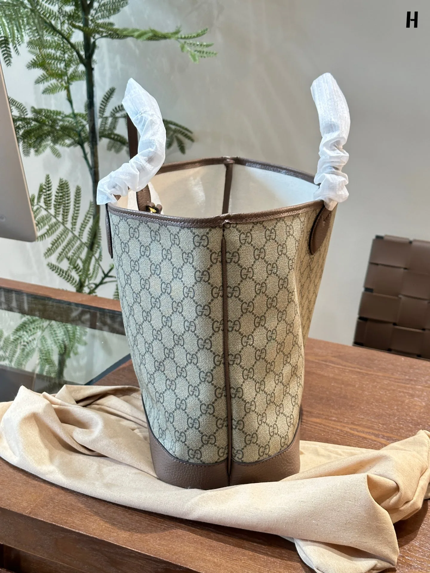 OPHIDIA LARGE TOTE BAG