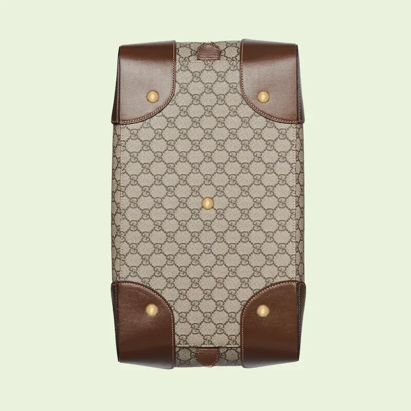 DUFFLE BAG WITH INTERLOCKING G