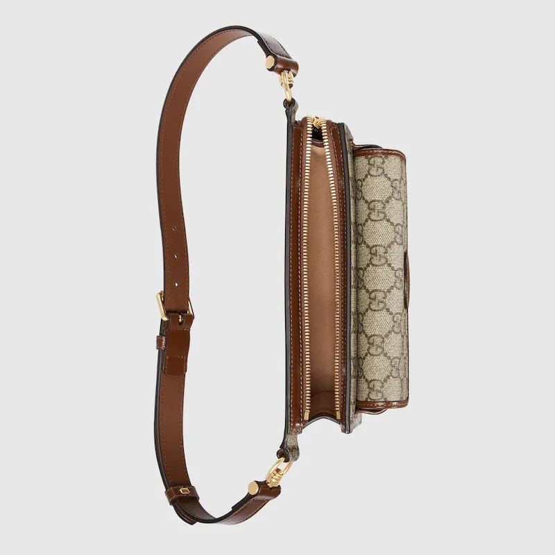 BELT BAG WITH INTERLOCKING G
