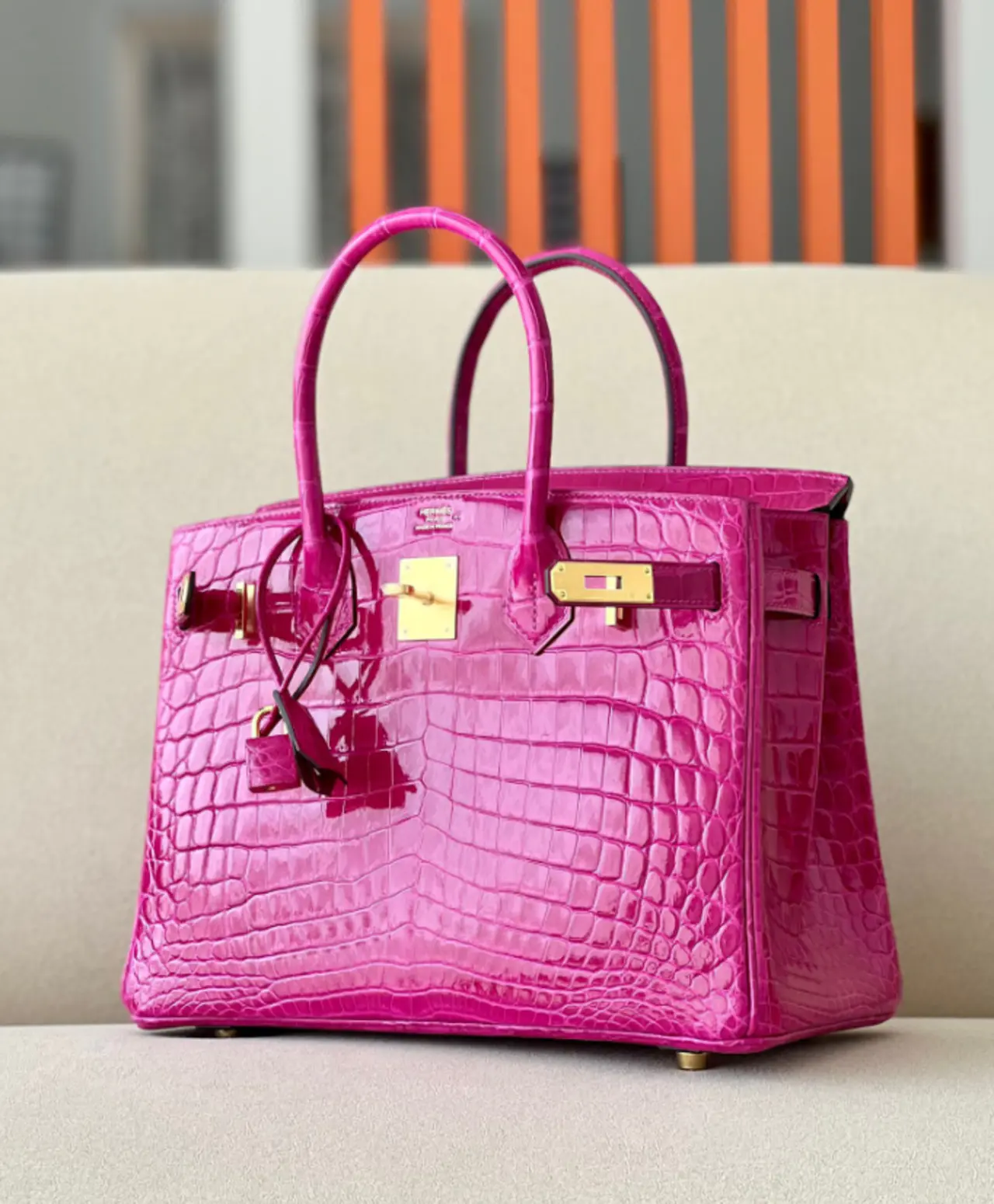 Hermès Birkin 30 Bag – Imported Nile Crocodile Skin with Gold Buckle
