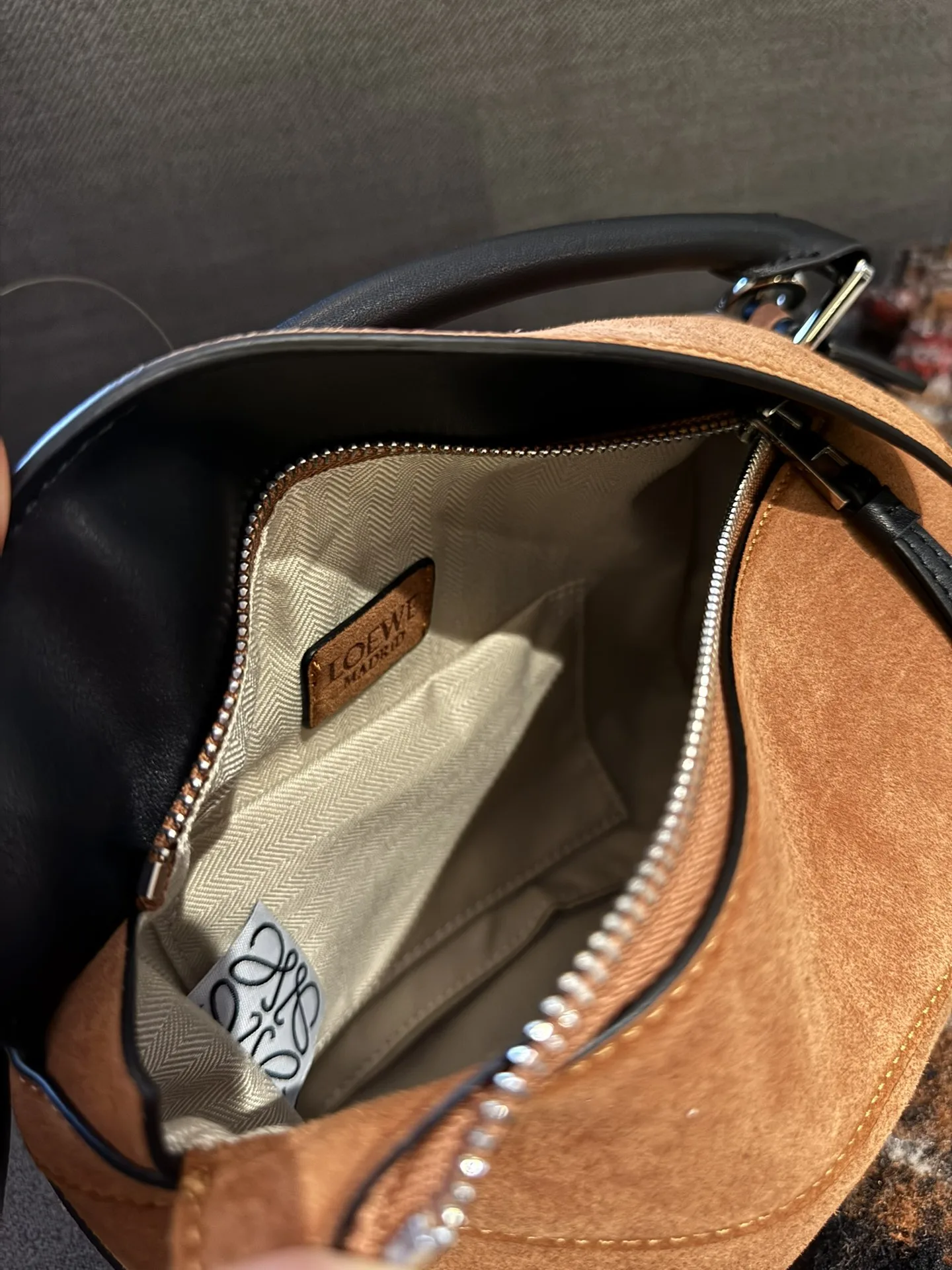 Small Puzzle bag in classic calfskin