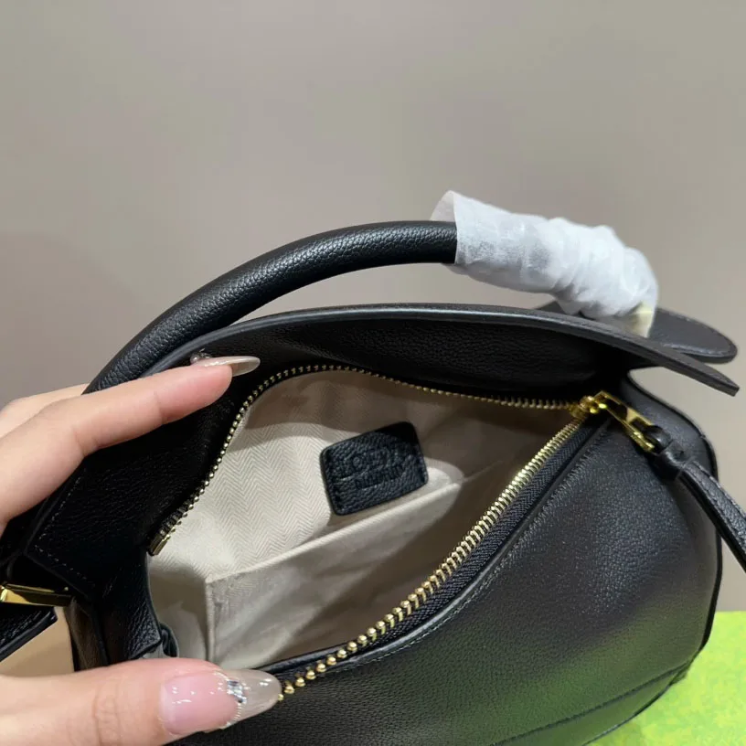 Puzzle bag in classic calfskin