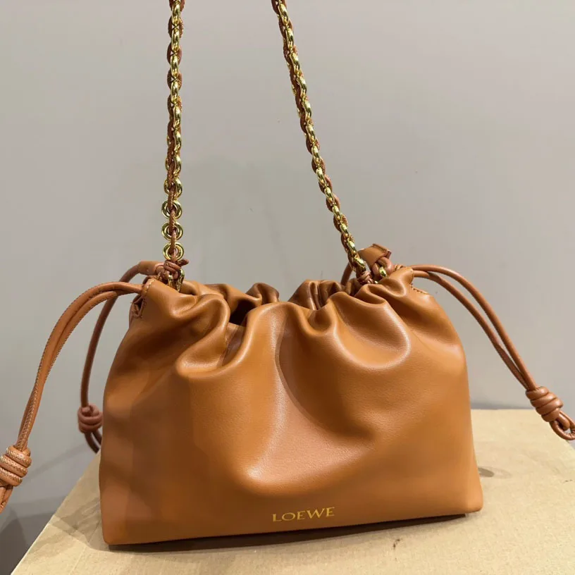 Flamenco purse in mellow nappa lambskin