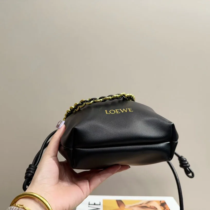 Flamenco purse in mellow nappa lambskin