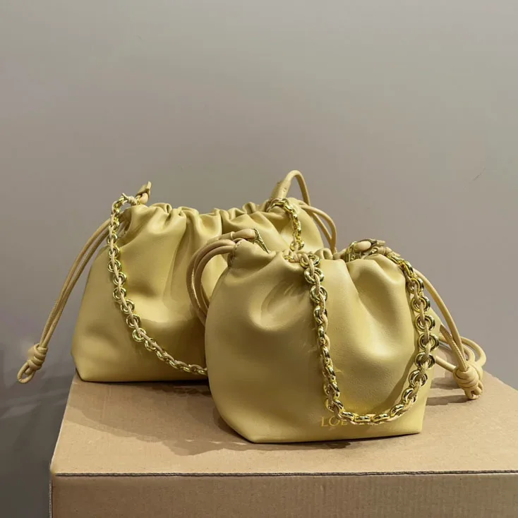 Flamenco purse in mellow nappa lambskin