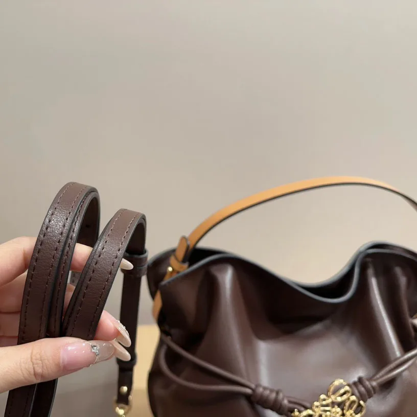 Flamenco clutch in nappa calfskin