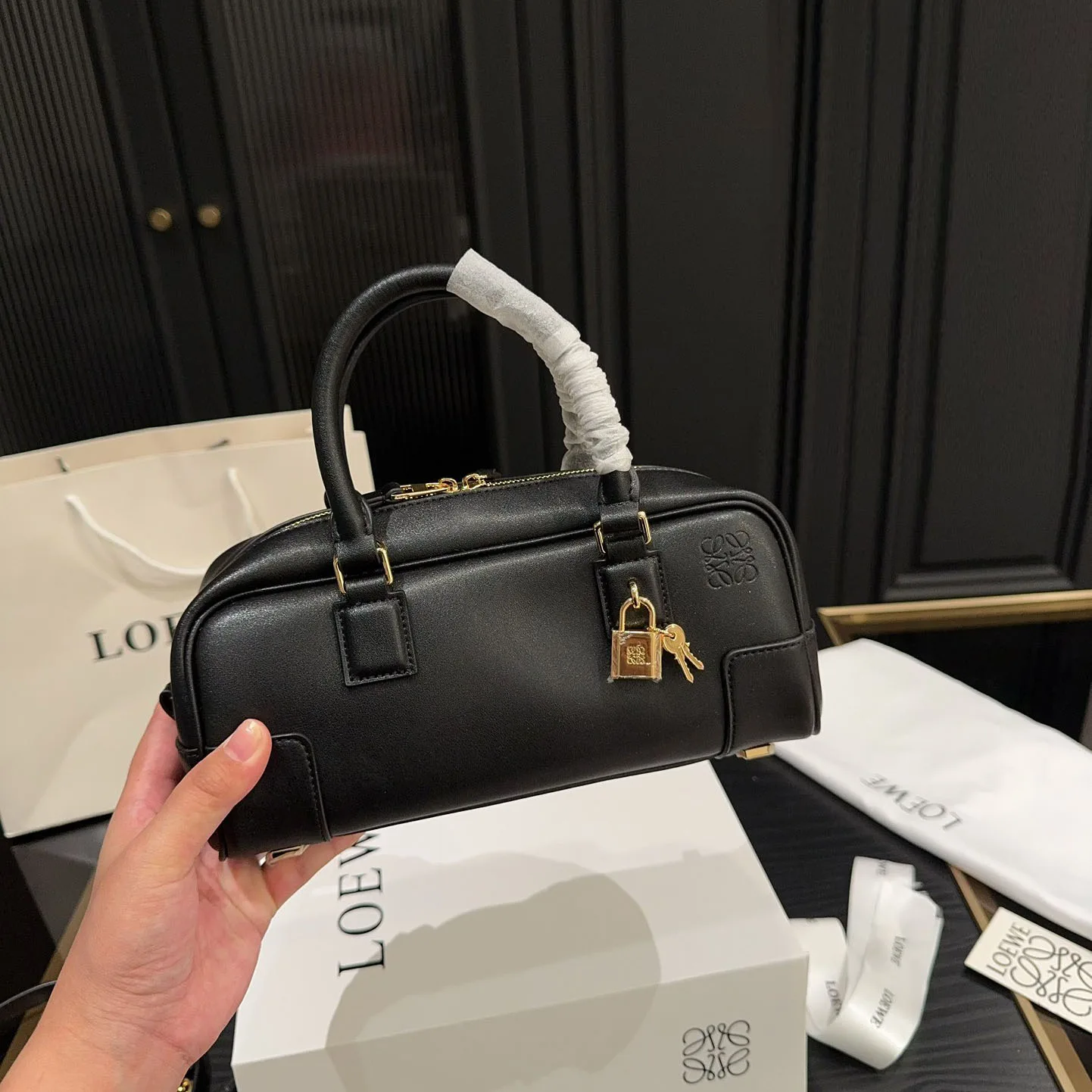 Amazona 23 Cropped bag in nappa calfskin