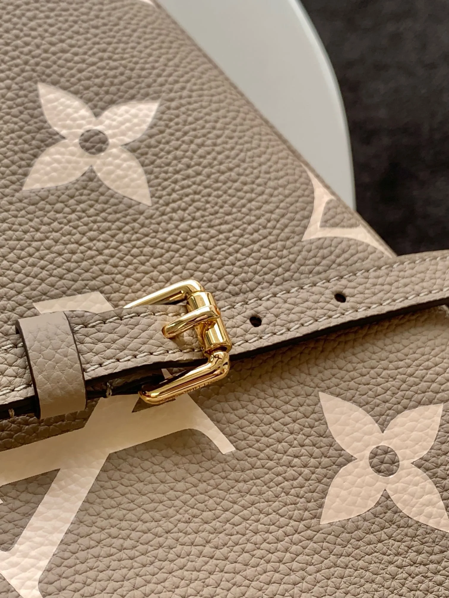 Louis Vuitton M58914 Petit Palais