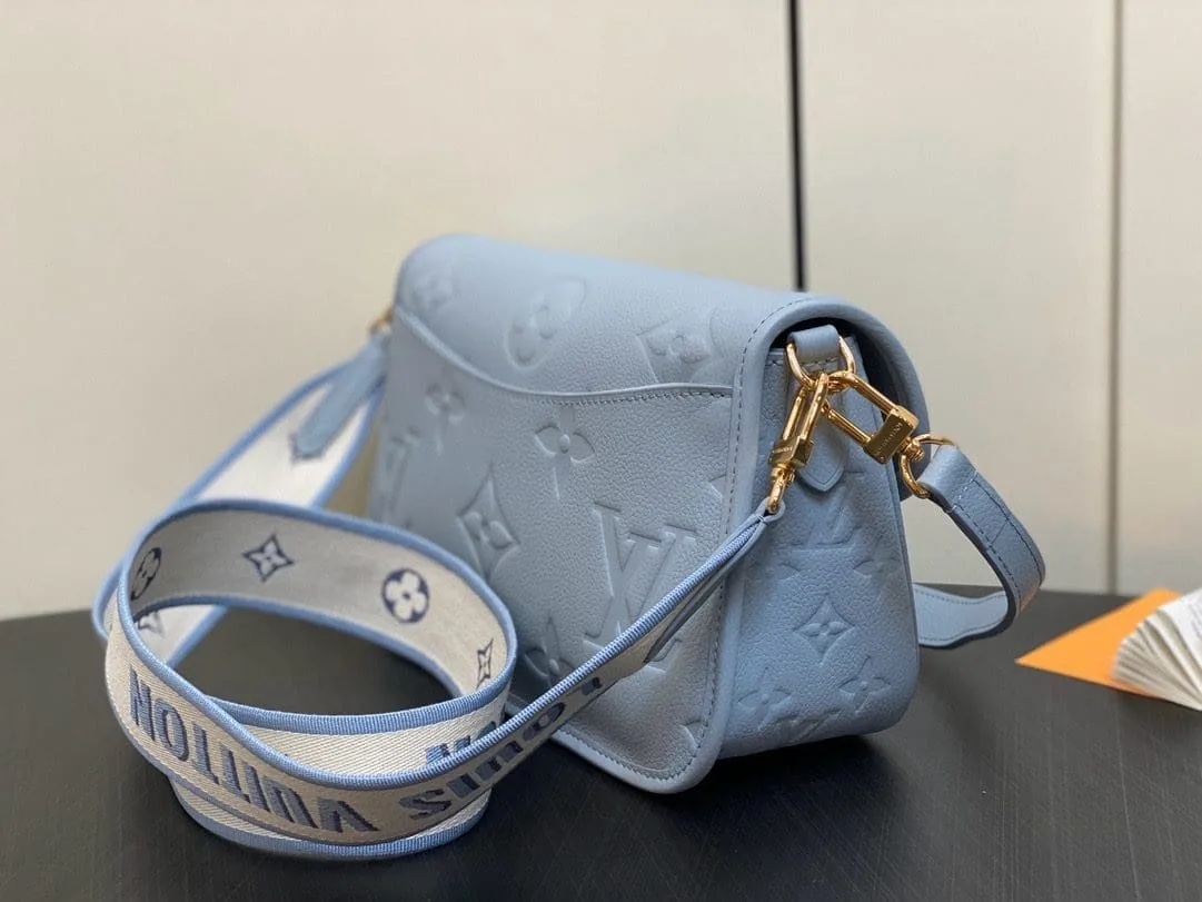 Louis Vuitton M46846 Diane