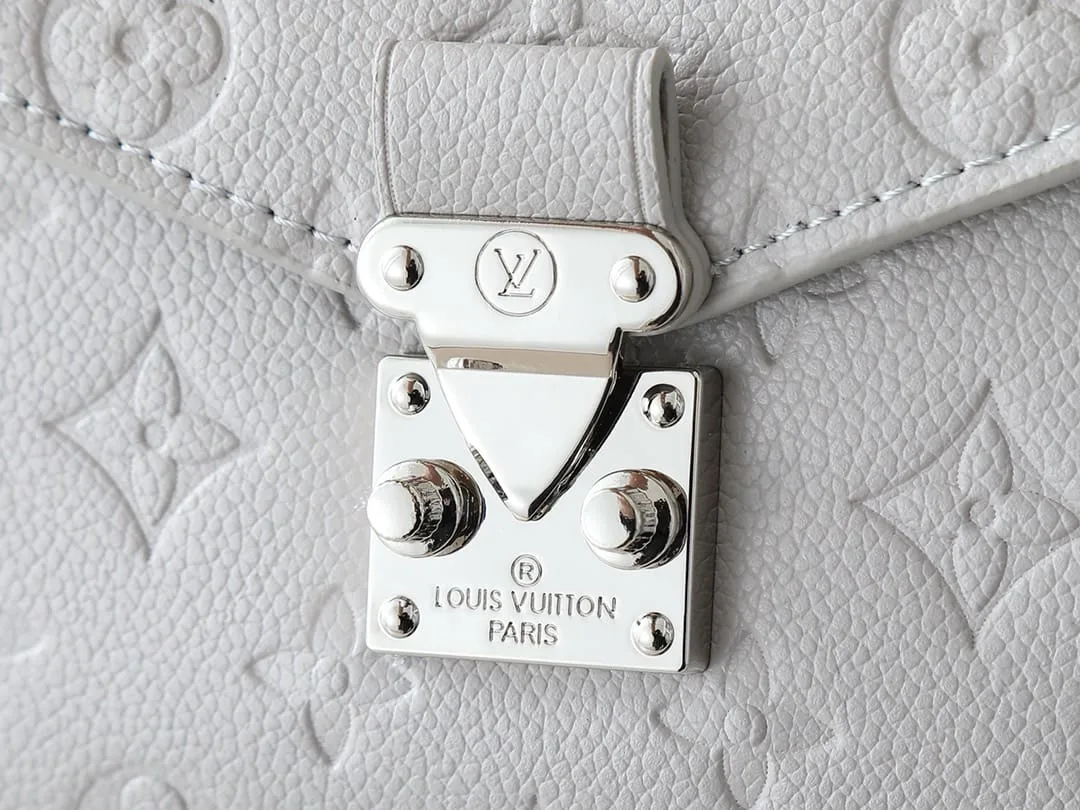 Louis Vuitton M13481 Pochette Métis