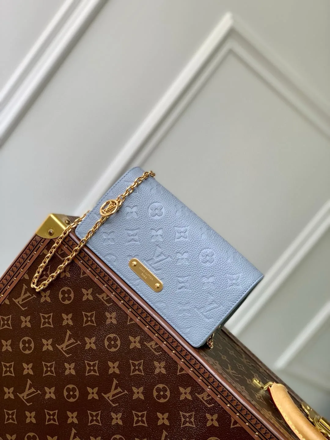 Louis Vuitton M83233 Wallet On Chain Lily