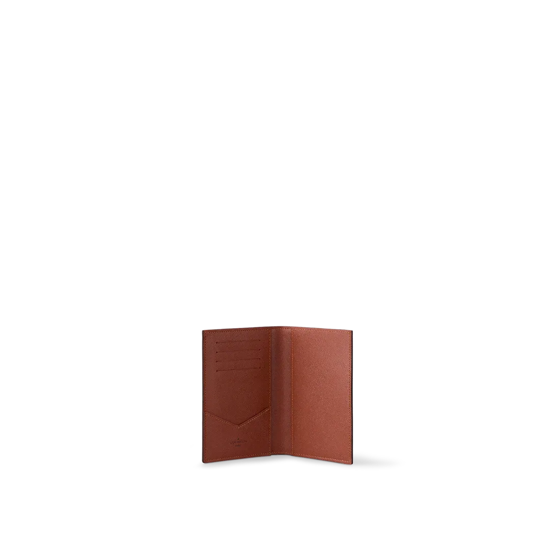 Passport Cover M64502