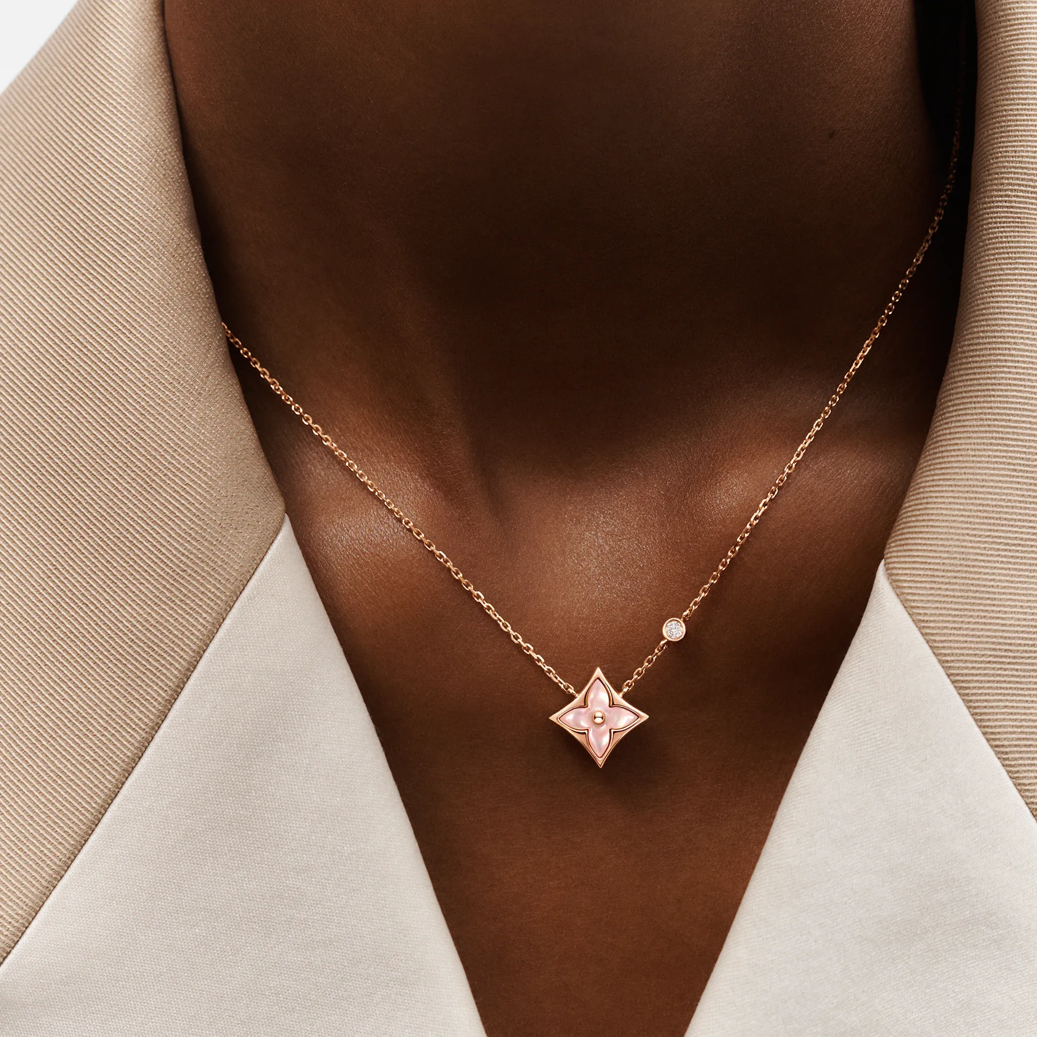 Color Blossom BB Star Pendant, Pink gold, Pink Mother-of-Pearl and diamond