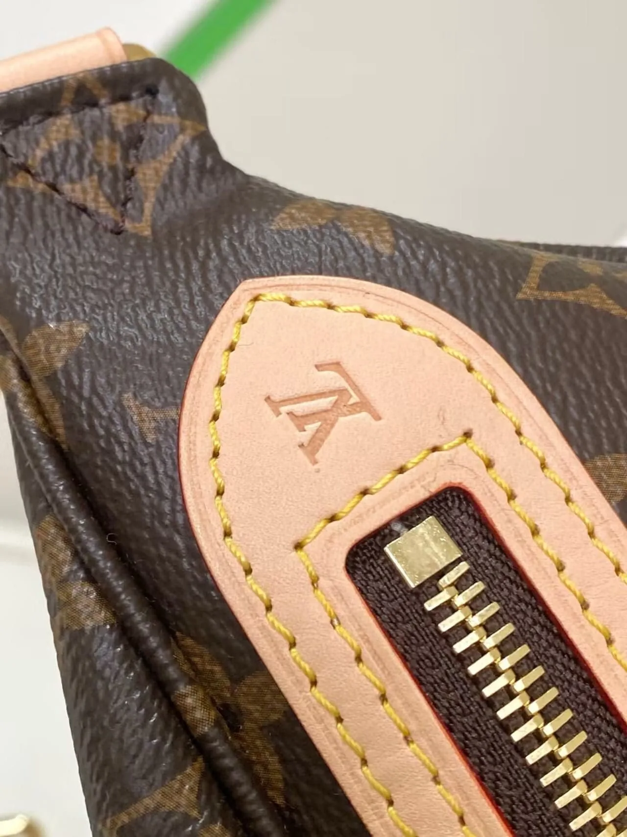 Louis Vuitton M46784 High Rise
