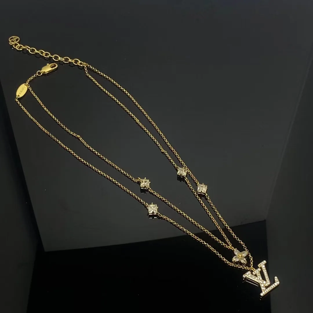 Lady Necklace