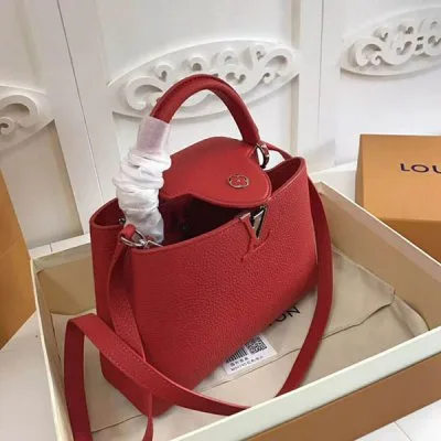 Capucines MM M94754