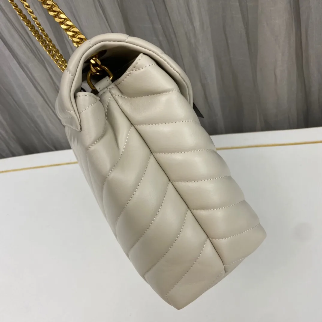 SAINT LAURENT Loulou medium quilted leather shoulder bag white - Bag