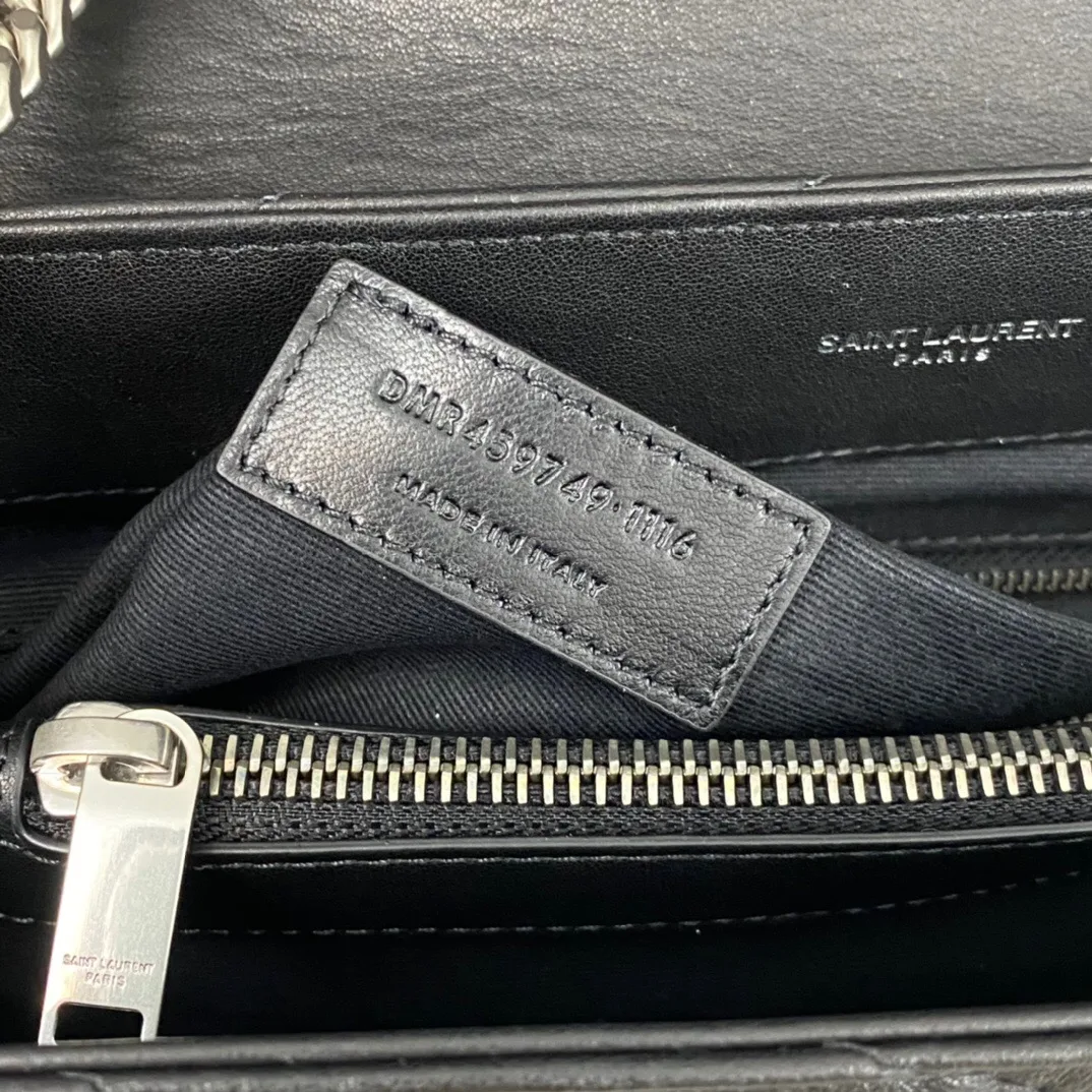 SAINT LAURENT Loulou medium quilted leather shoulder bag black - Bag
