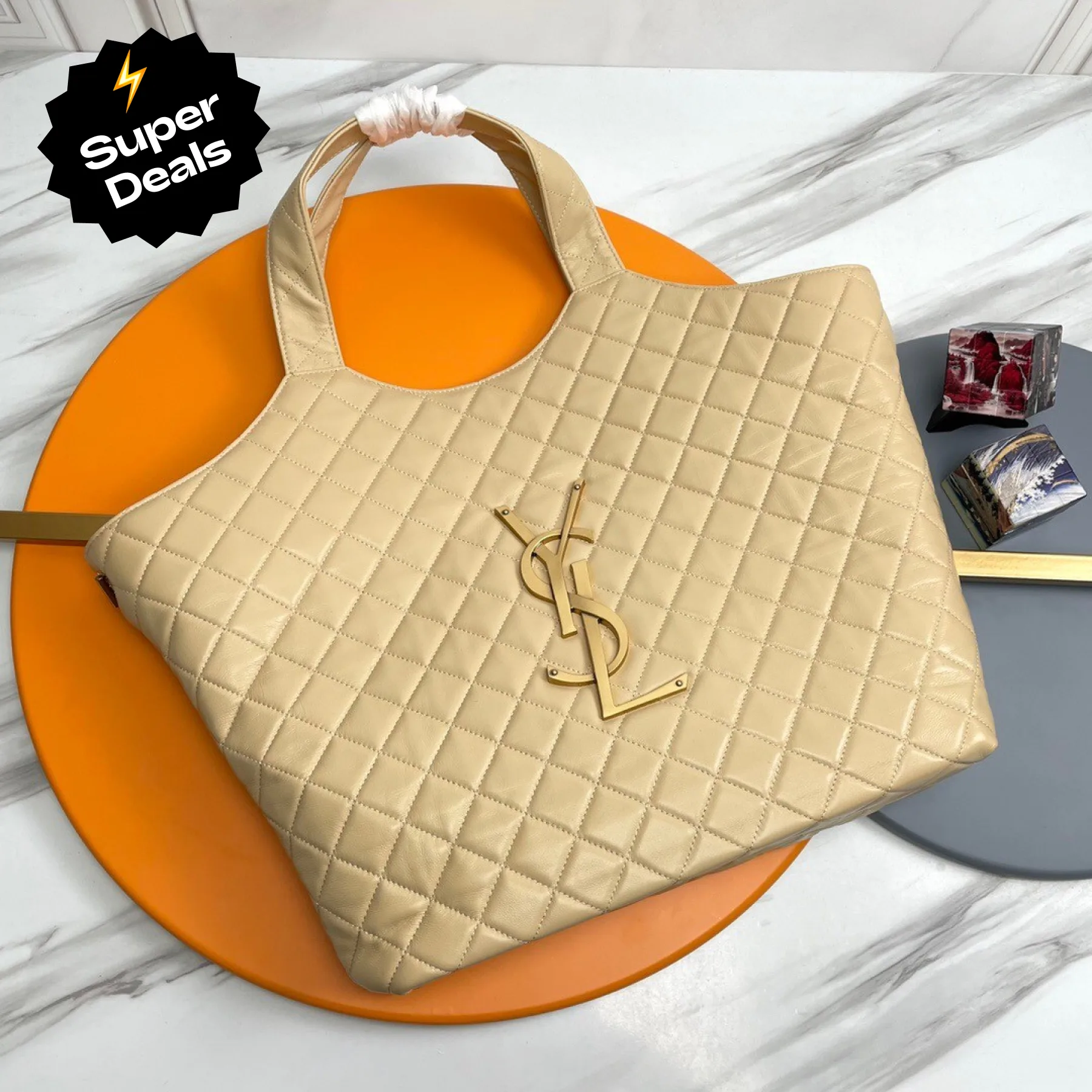 SAINT LAURENT ICARE MAXI SHOPPING BAG IN QUILTED Calfskin APRICOT - Bag