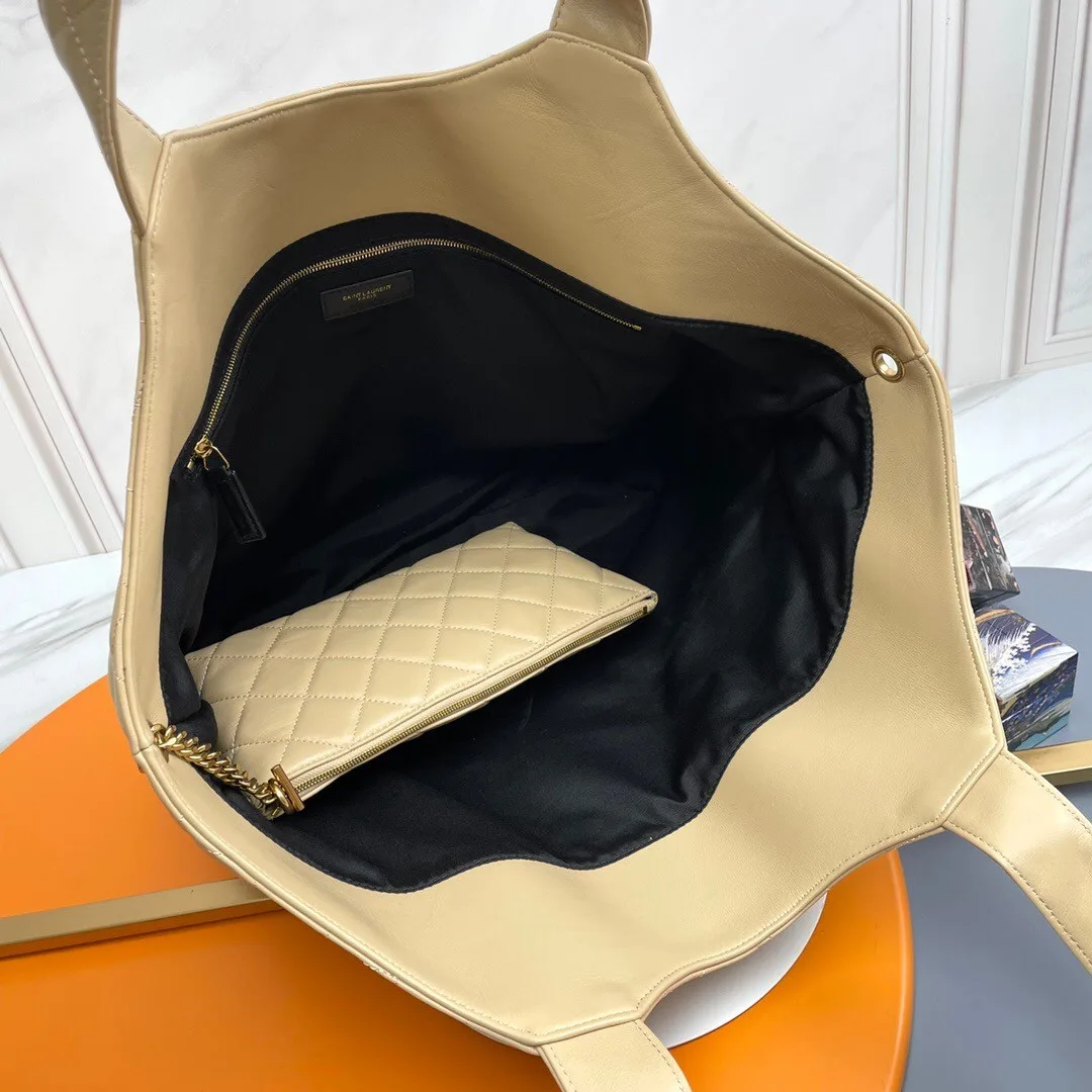 SAINT LAURENT ICARE MAXI SHOPPING BAG IN QUILTED Calfskin APRICOT - Bag